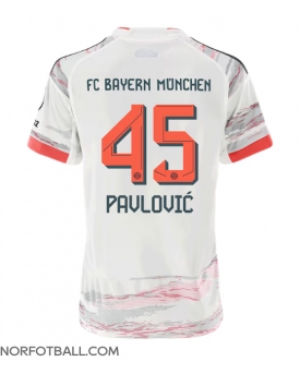 Billige Fotballdrakt Bayern Munich Aleksandar Pavlovic #45 Replika Bortedrakt Dame 2025-26 Kortermet